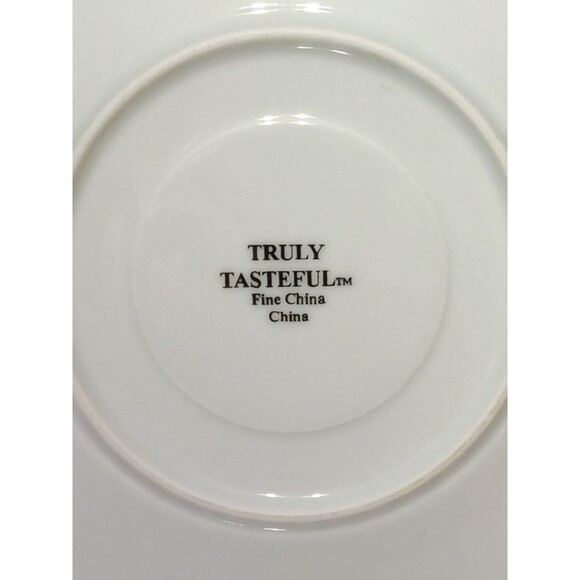 Truly Tasteful Saucer - Picture 5 of 5